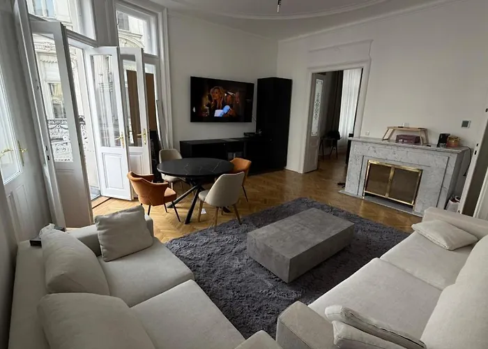 Exclusiv Wohnen Im Herzen Von Daire
